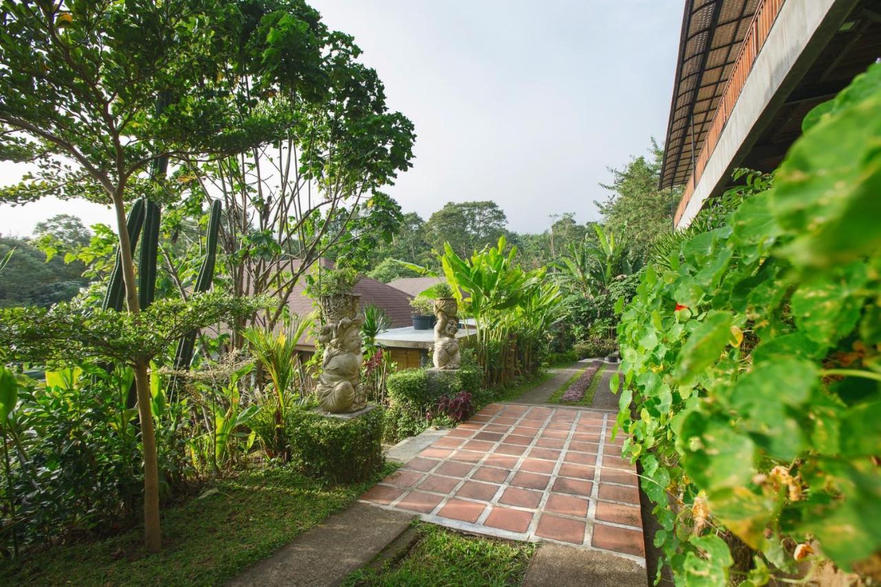 Giriwood Hotel & Villa มุนดุก ภายนอก รูปภาพ